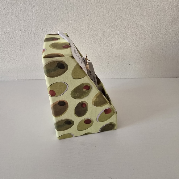 Piper K Green Olive Earrings - Picture 4 of 4